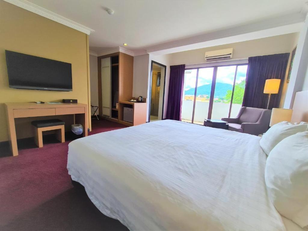 Merdeka Hotel Kluang Exterior photo